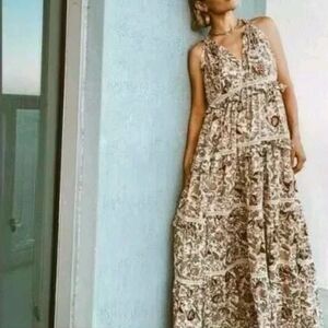 Love The Label Helena Tiered Maxi Dress M Floral Botanical 100% Cotton